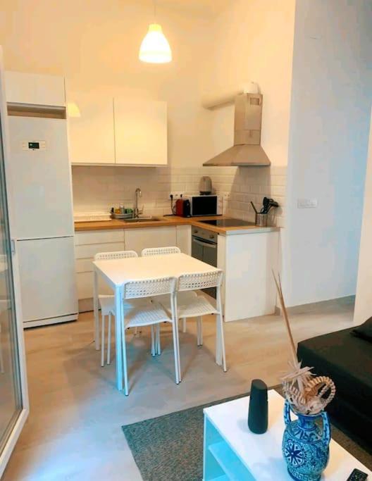 Apartamento En La Playa Las Arenas +Wifi+Ac Βαλένθια Εξωτερικό φωτογραφία